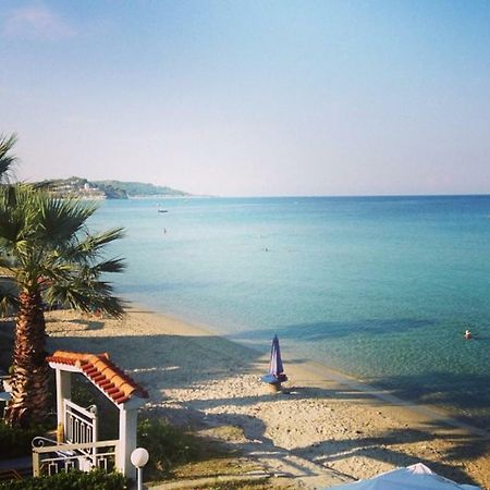 Seafront Maisonette In Fourka Bagian luar foto
