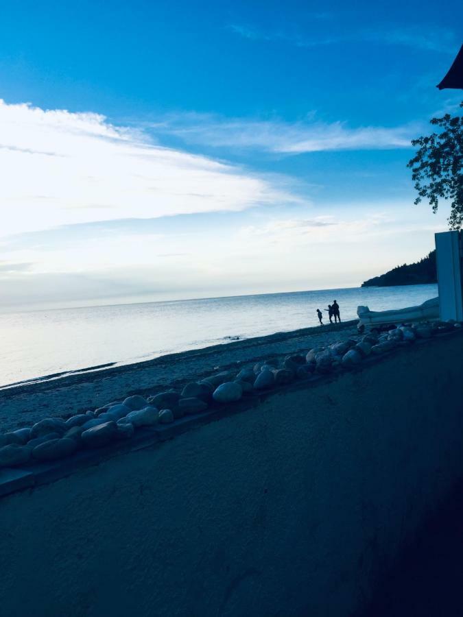 Seafront Maisonette In Fourka Bagian luar foto