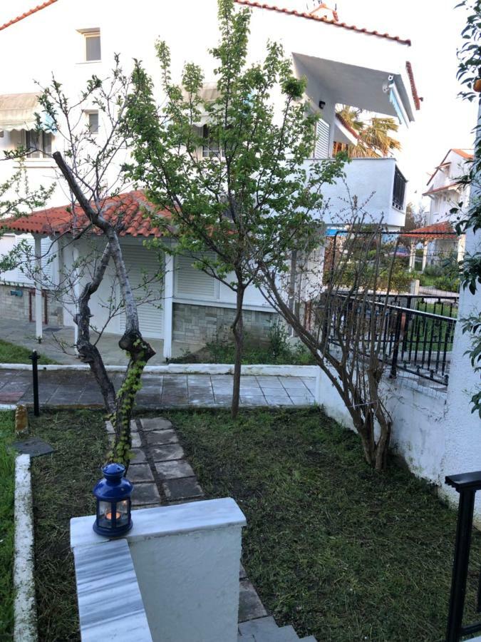 Seafront Maisonette In Fourka Bagian luar foto