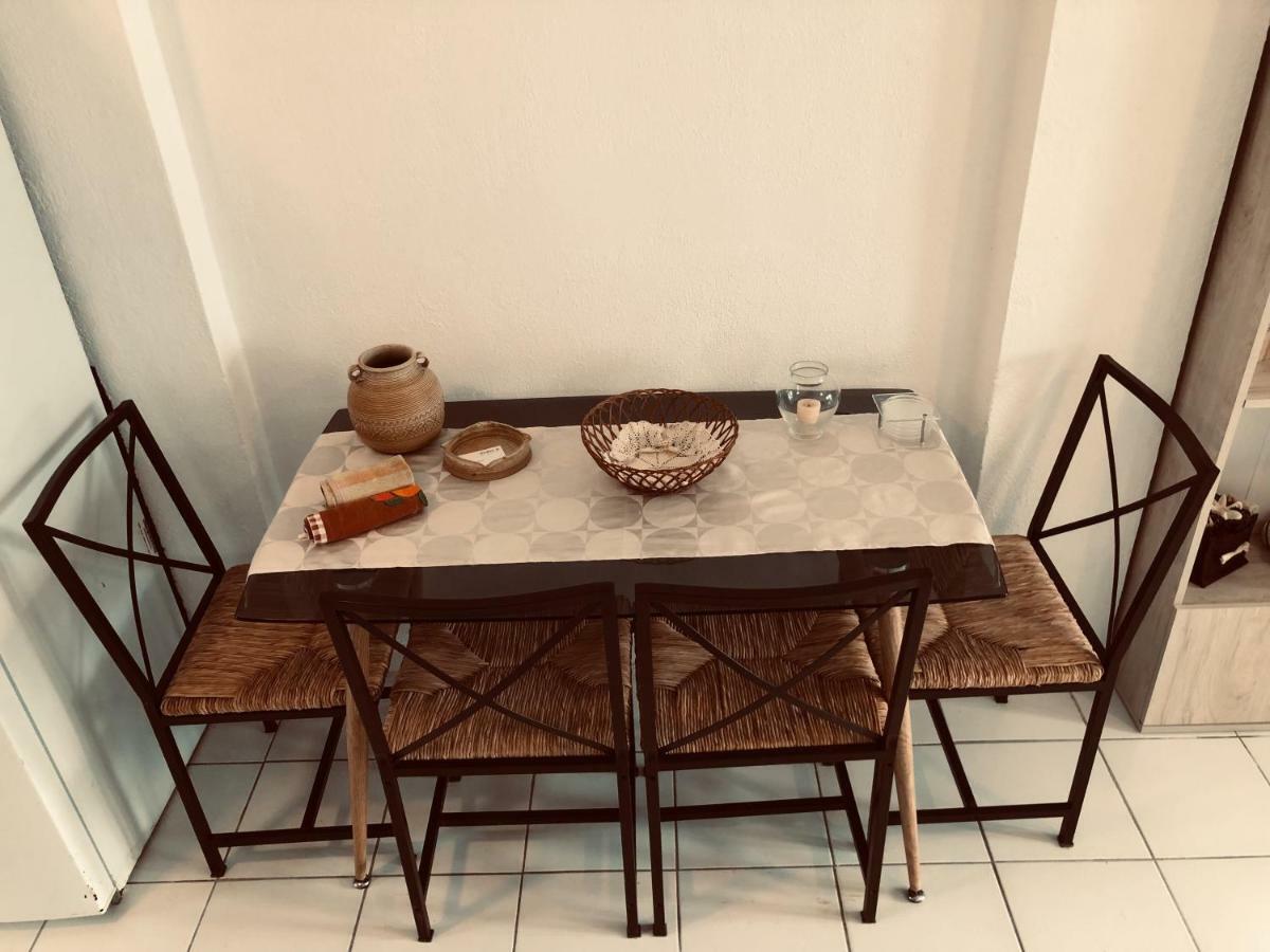 Seafront Maisonette In Fourka Bagian luar foto