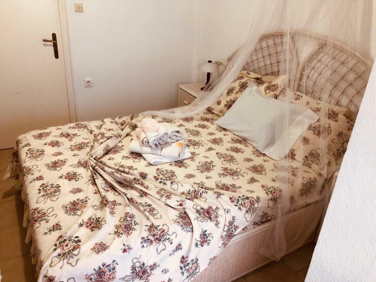 Seafront Maisonette In Fourka Bagian luar foto